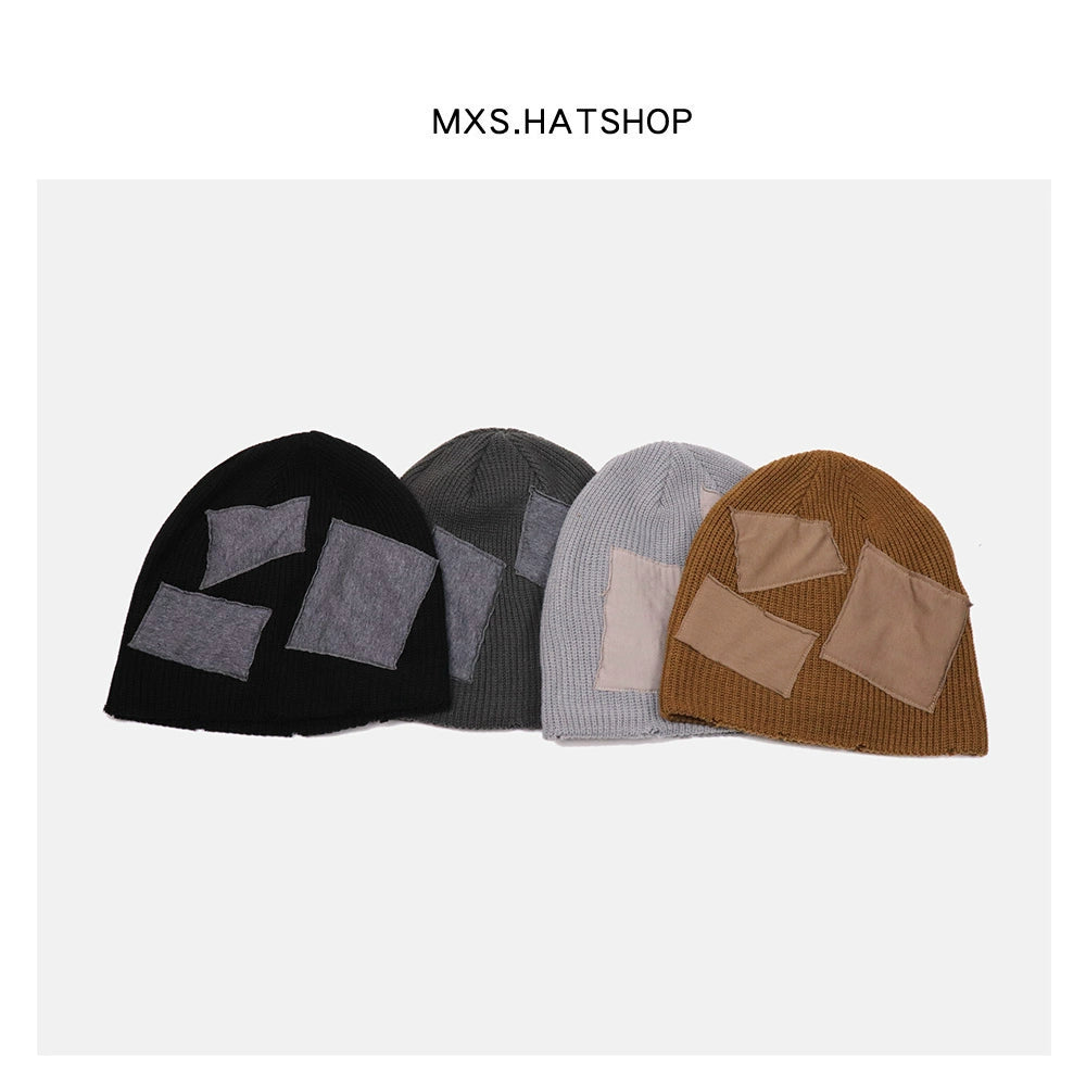 Instagram-Style Dark Patch with Sense of Design for Autumn and Winter Beanie Hat