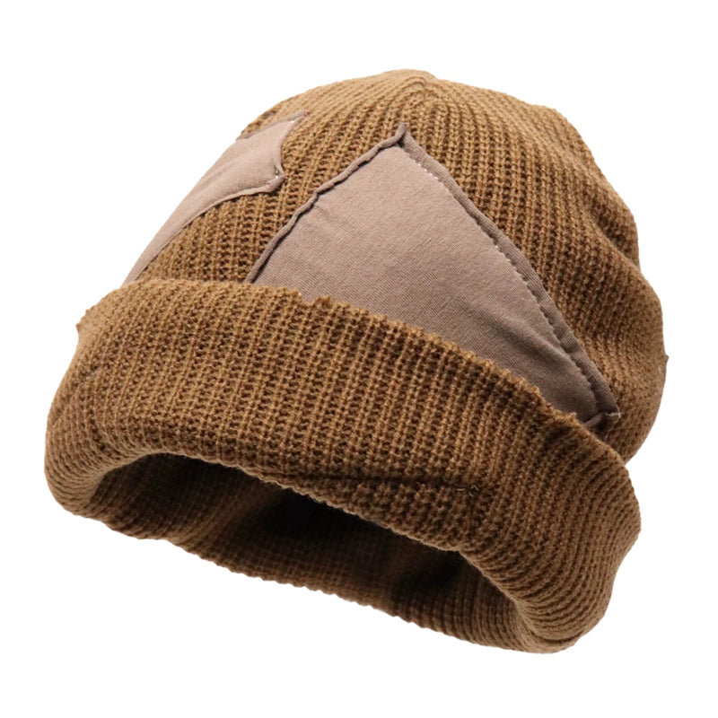 Instagram-Style Dark Patch with Sense of Design for Autumn and Winter Beanie Hat